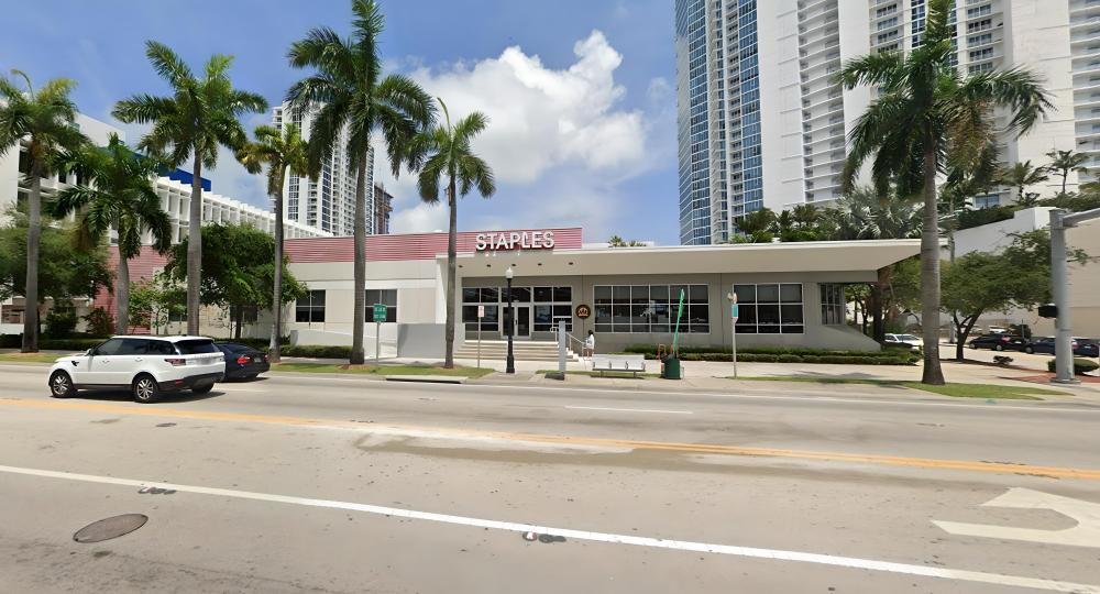 2121 BISCAYNE STAPLES RETAIL